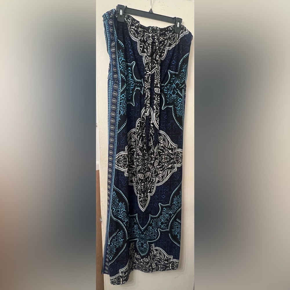 White House Black Market Medallion print maxi dress